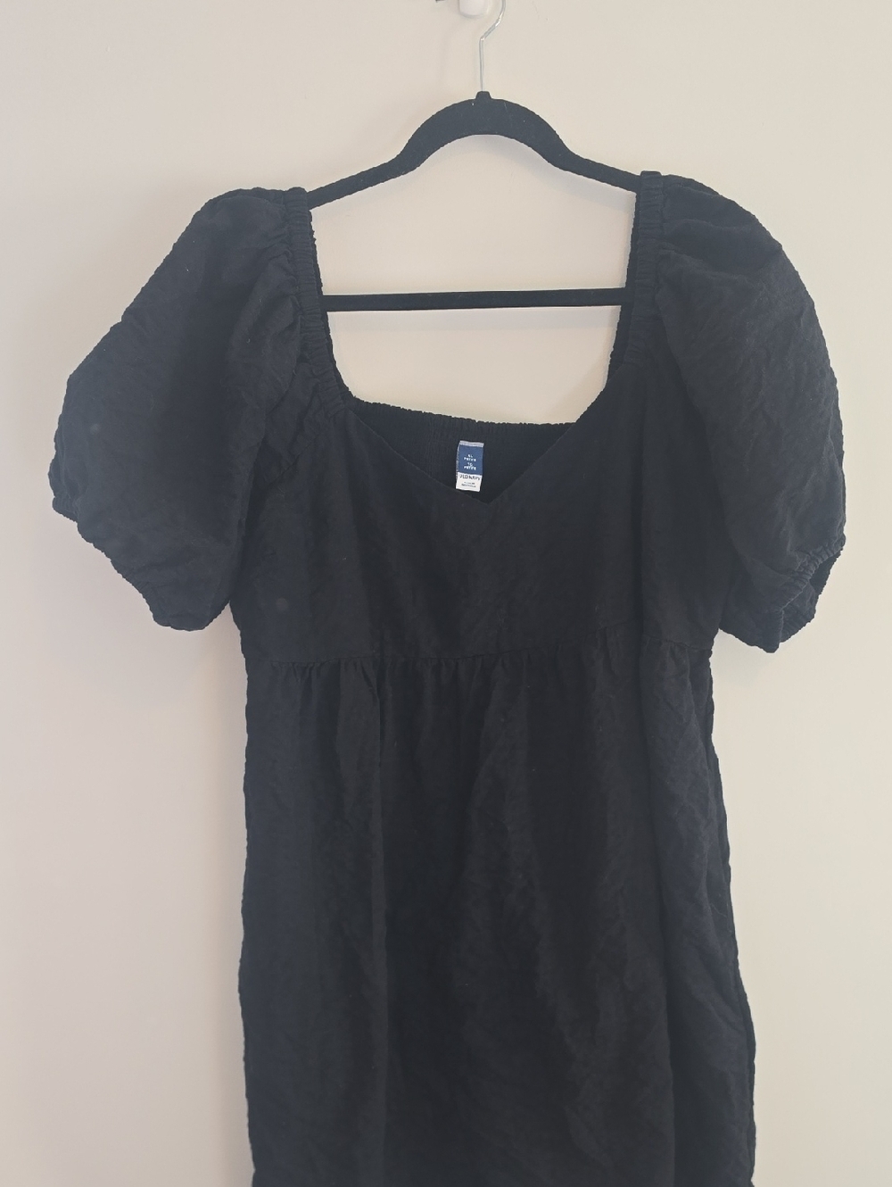 Old Navy Black Puff-Sleeve Square-Neck Black Dress